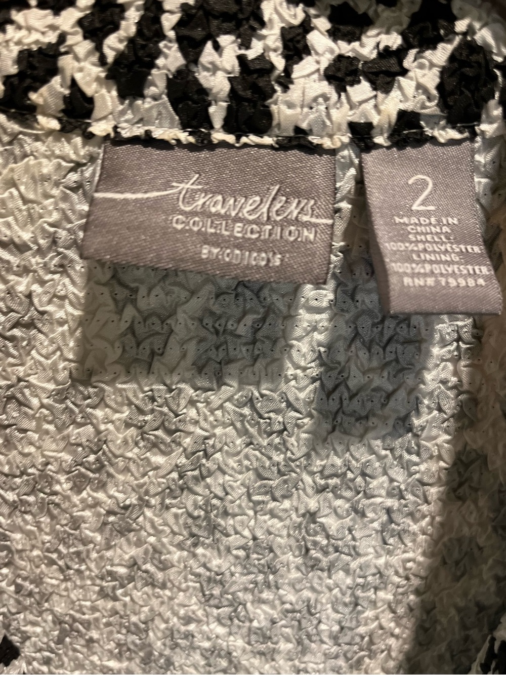 30. WOMENS CHICO’S TRAVELERS 2/L DETAIL JACKET - Picture 2 of 5